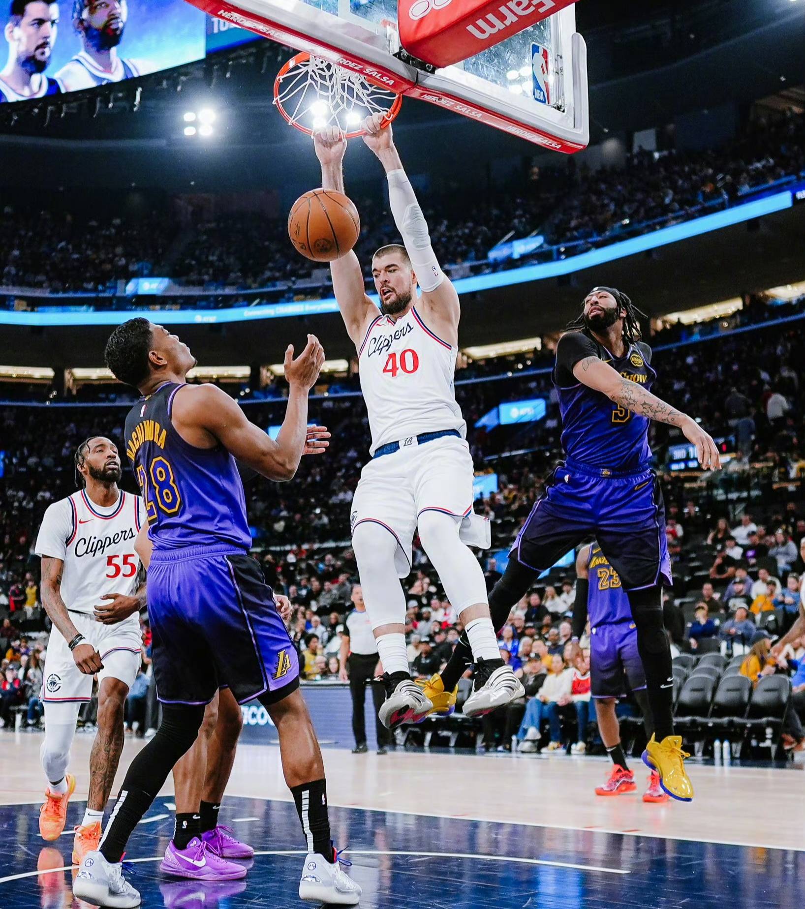 包含快船再胜骑士，东部排名继续上升的词条