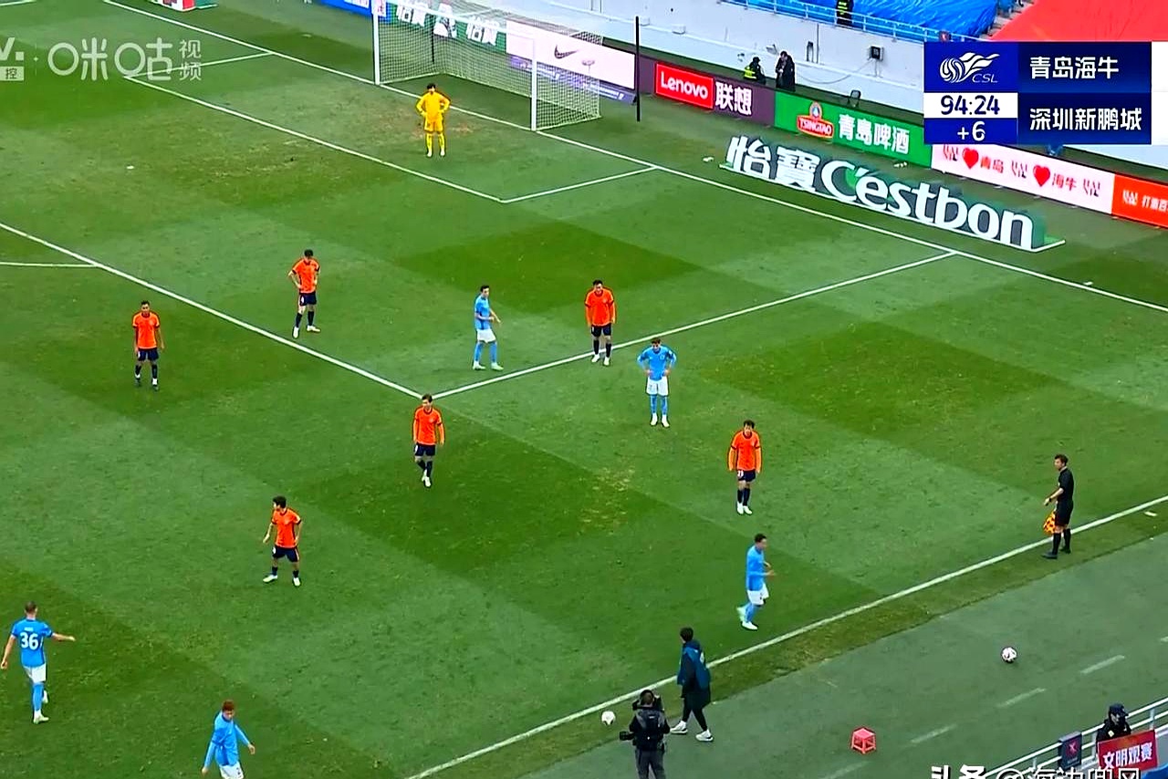 兰斯新赛季主场开门迎客,球迷期待高涨的简单介绍 兰斯新赛季主场开门迎客,球迷期待高涨的简单介绍