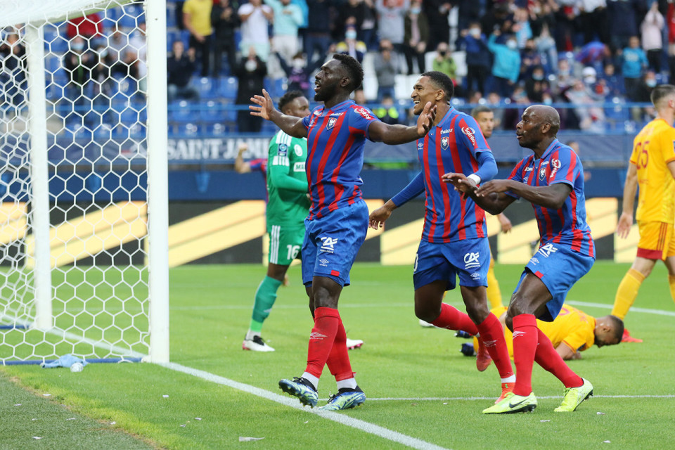 爱游戏亚洲官网-卡昂遭逢连败，排名进一步滑落