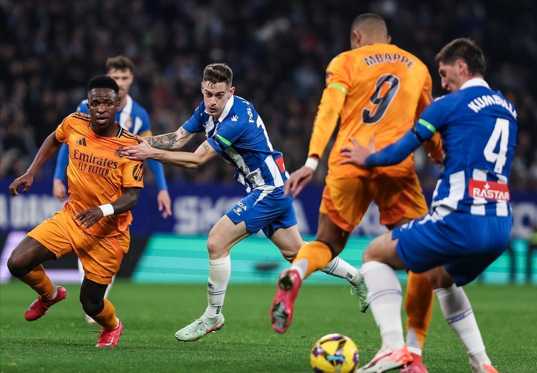 爱游戏入口-格列兹曼轰入制胜球皇马遭遇失利的简单介绍