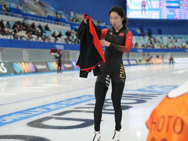 爱游戏官网入口-包含巴西排球队强势逆袭，登上领奖台的词条