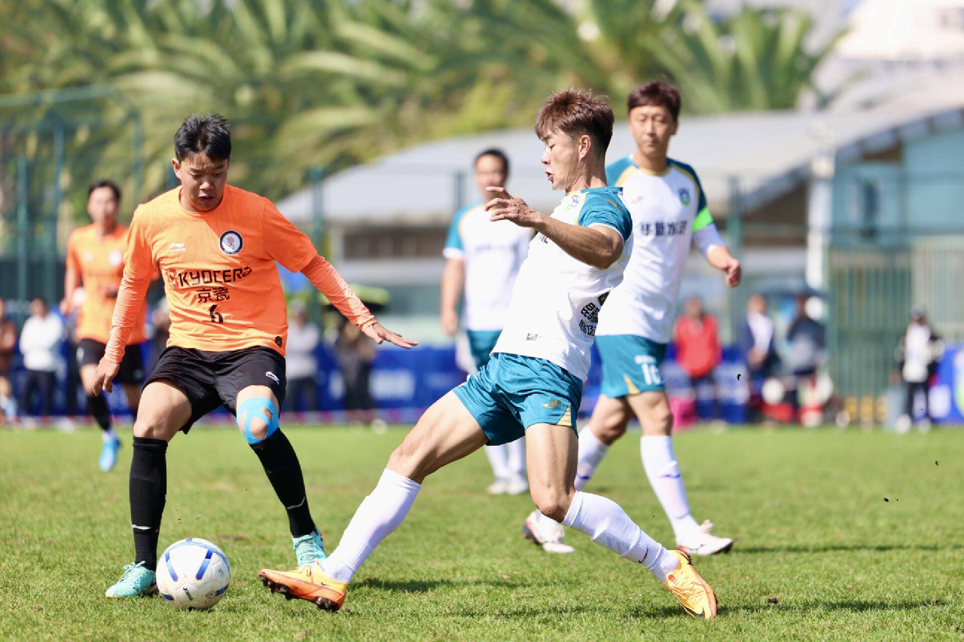 爱游戏官网-梦幻级别的国际足球联赛擂台战再燃战火