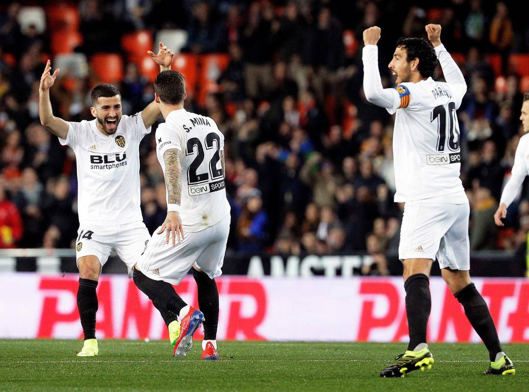 爱游戏网页版入口-瓦伦西亚客场告捷，守住胜利席位