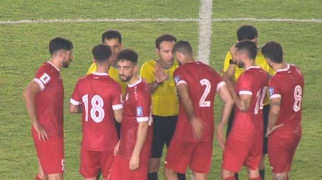 关于乌克兰客场逼平瑞典，稳坐小组榜首的信息