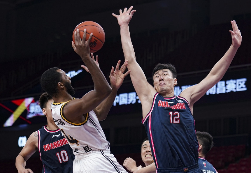 包含欧洲男篮超级联赛残酷淘汰赛打响，实力考验的词条