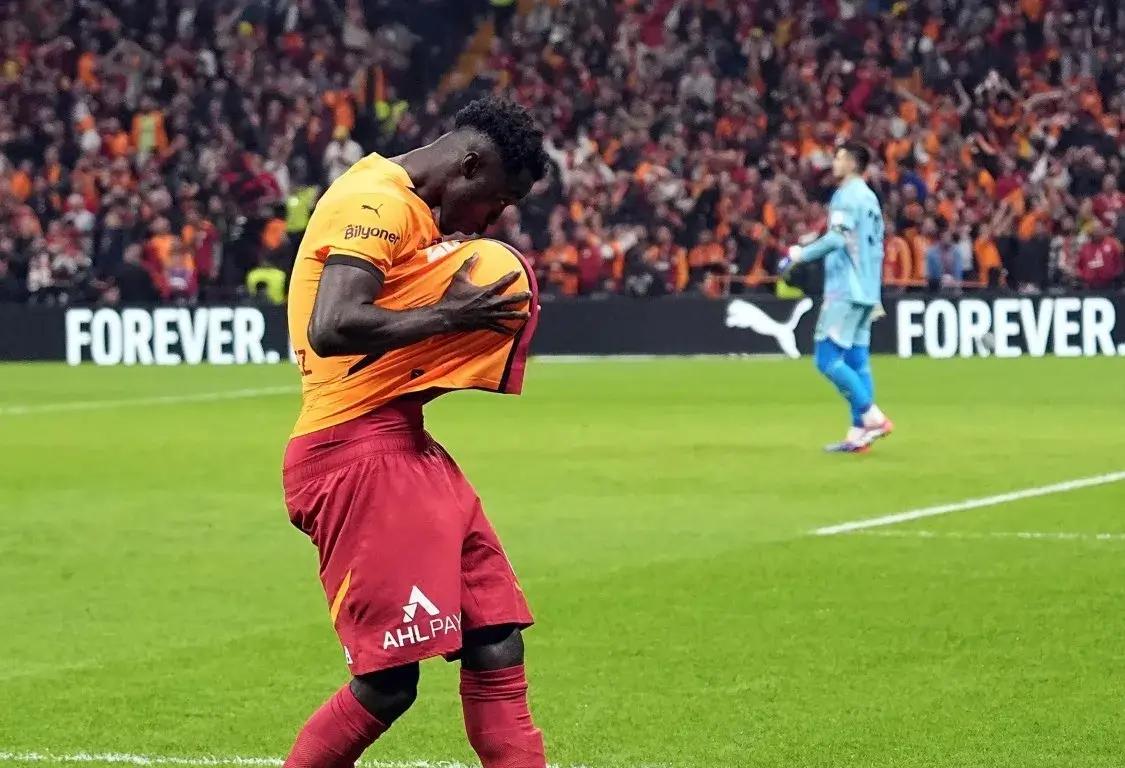 关于加拉塔萨雷豪取胜利,实现淘汰赛出线的信息 关于加拉塔萨雷豪取胜利,实现淘汰赛出线的信息