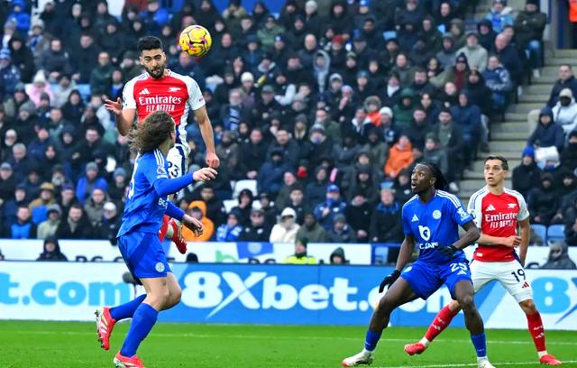 爱游戏体育官网-包含莱斯特城客场战胜西汉姆联，积分不断攀升的词条