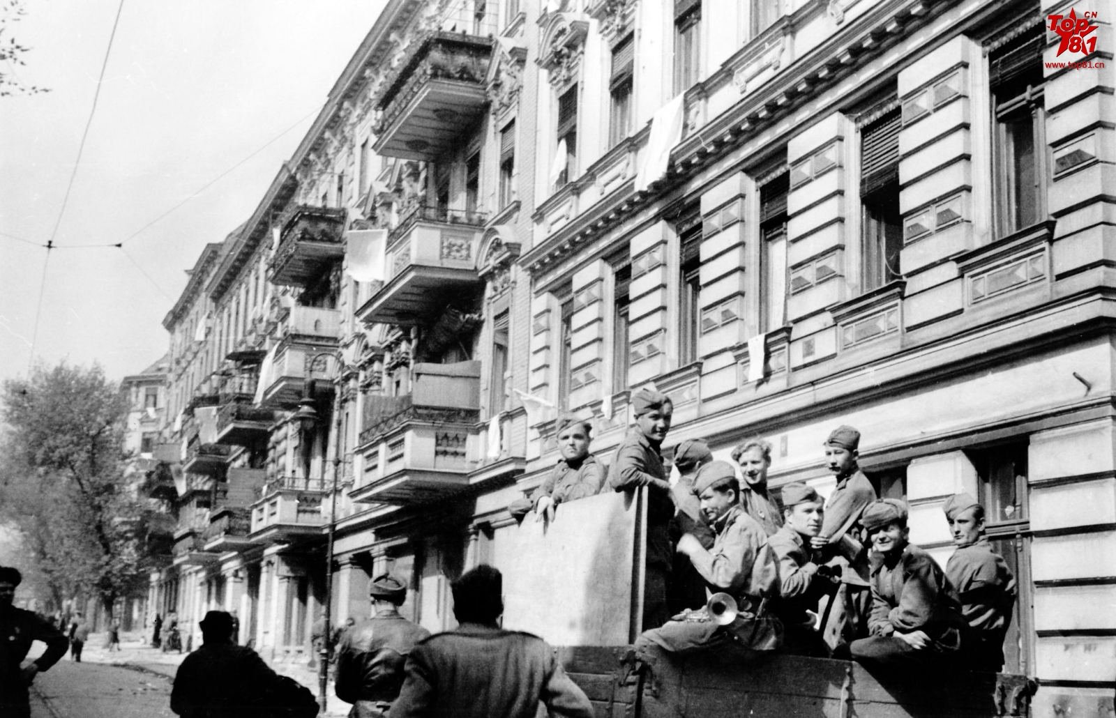 爱游戏官网网页版入口-包含弗赖堡攻守俱佳，取得三分重要胜利的词条