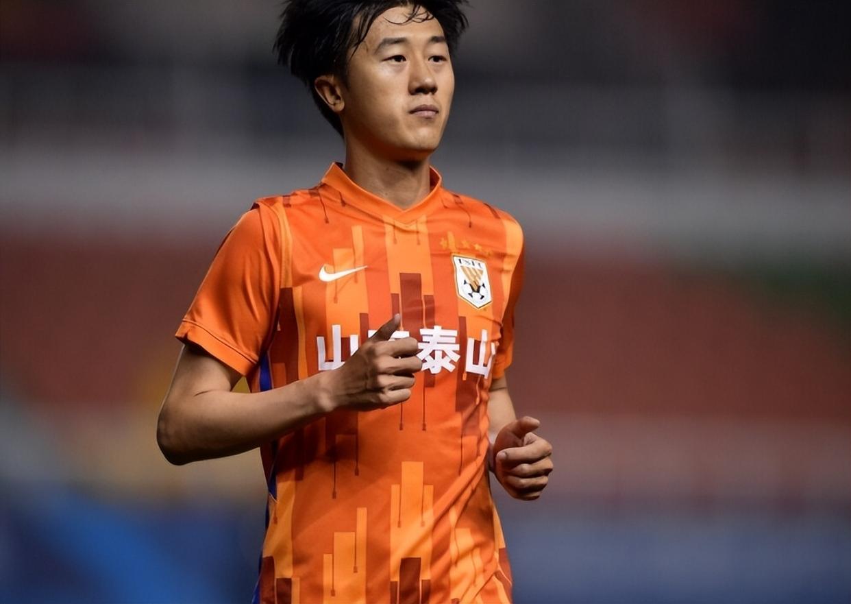 爱游戏网页版入口-鲁能完胜对手，淘汰赛首战凶险重重的简单介绍