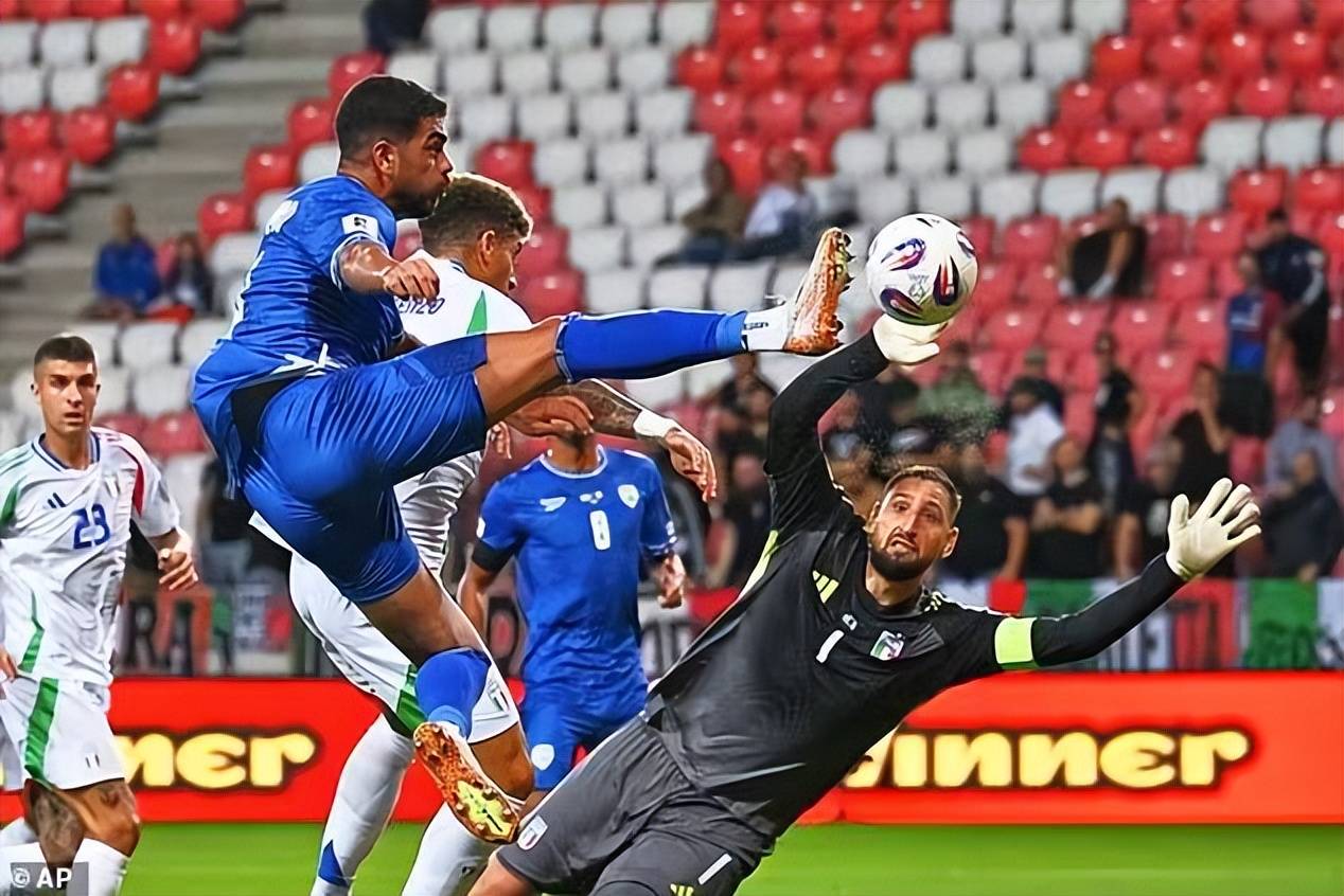 球场之上：足球赛事为人民带来欢乐的简单介绍