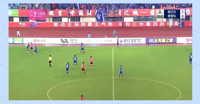 联赛战况白热化，谁能登上巅峰