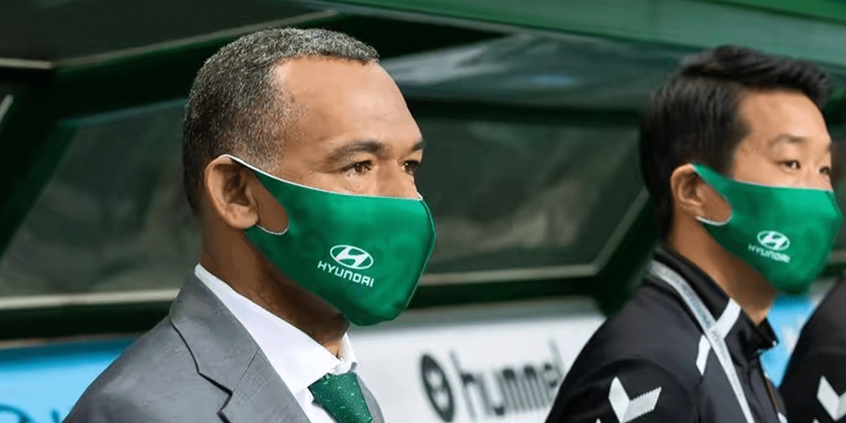 斯洛伐克玩出花招，艰难取胜展现韧性的简单介绍